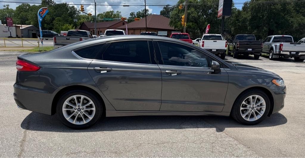 Ford Fusion SE 2020