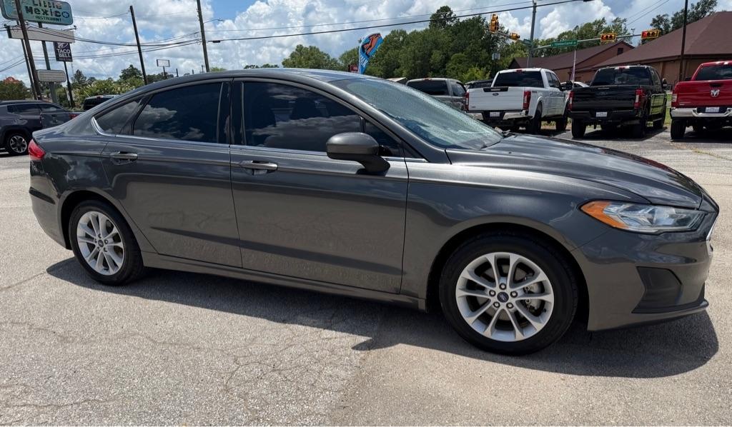 Ford Fusion SE 2020