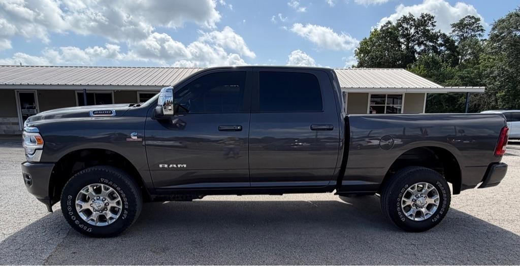 RAM 2500 Laramie Crew Cab SWB 4WD 2024