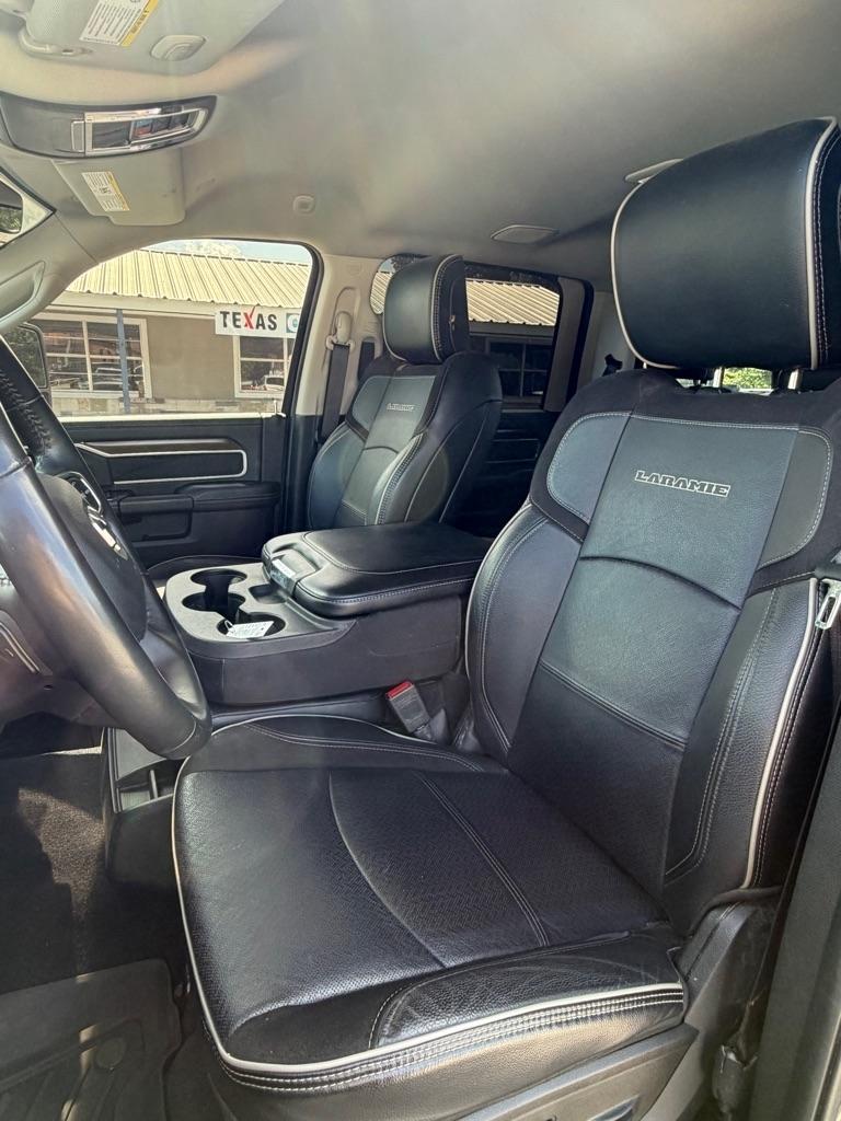RAM 2500 Laramie Crew Cab SWB 4WD 2024