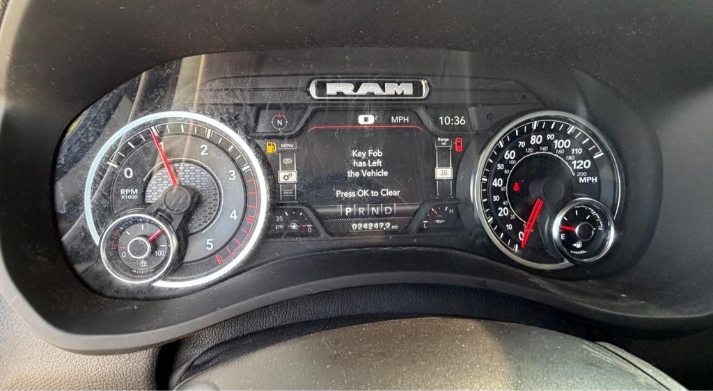 RAM 2500 Laramie Crew Cab SWB 4WD 2024