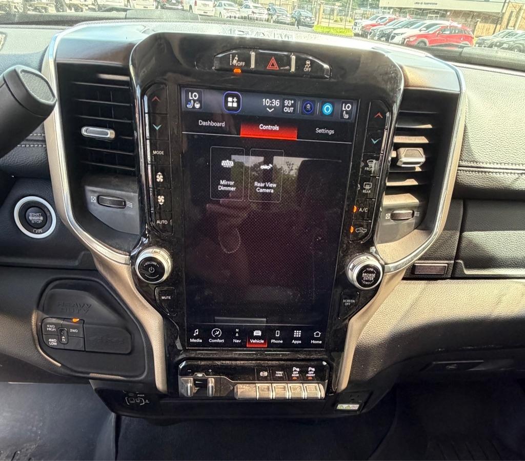 RAM 2500 Laramie Crew Cab SWB 4WD 2024