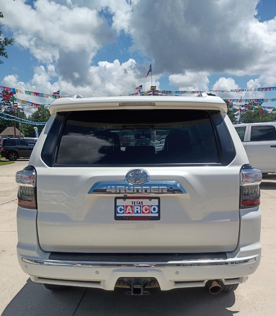 Toyota 4Runner SR5 2WD 2016