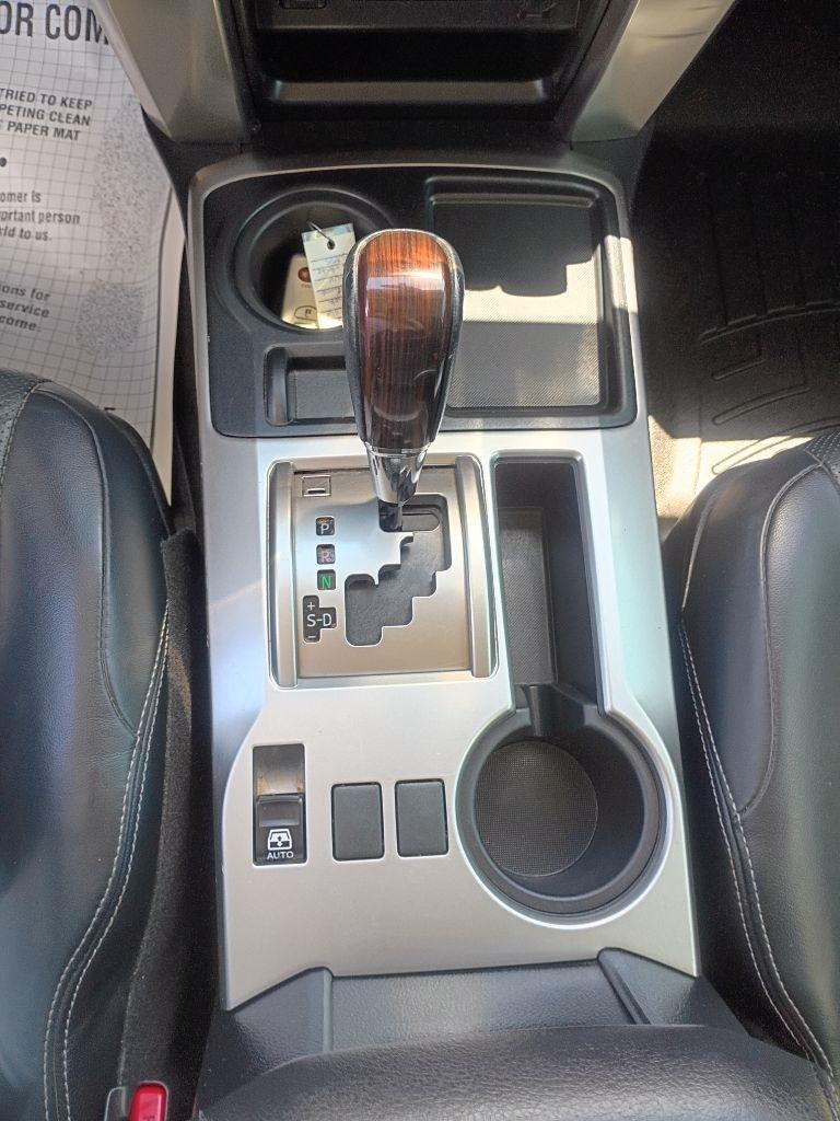 Toyota 4Runner SR5 2WD 2016