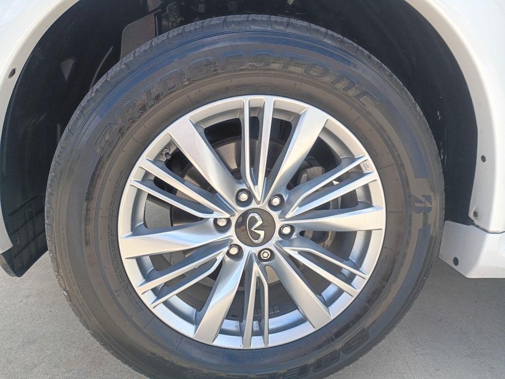 Infiniti QX80 LUXE 2020