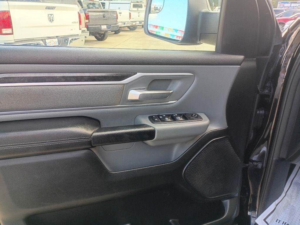 RAM 1500 Big Horn Crew Cab SWB 4WD 2020