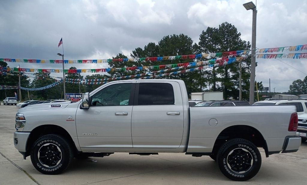 RAM 2500 Laramie Crew Cab 4WD 2026