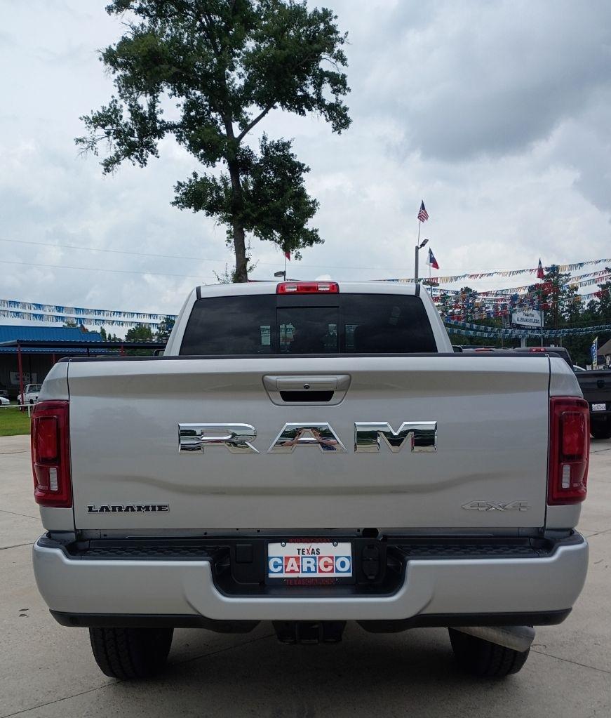 RAM 2500 Laramie Crew Cab 4WD 2026