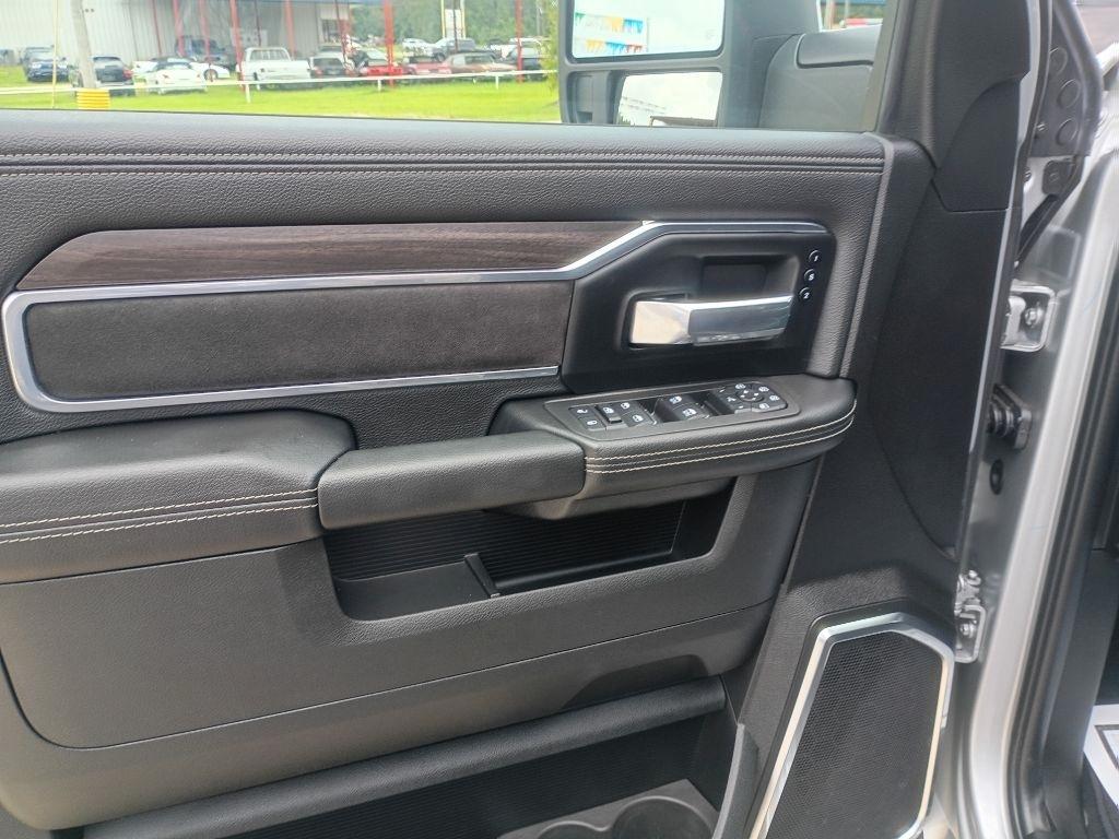 RAM 2500 Laramie Crew Cab 4WD 2026