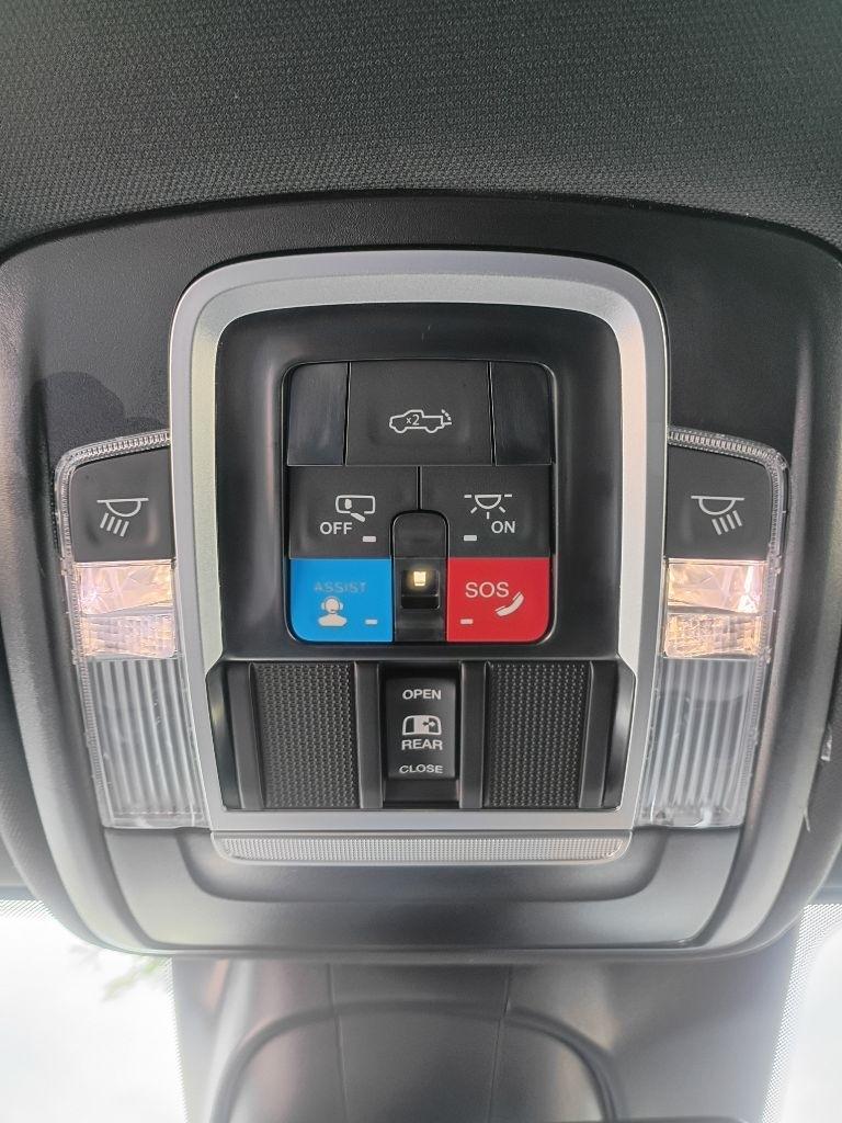 RAM 2500 Laramie Crew Cab 4WD 2026