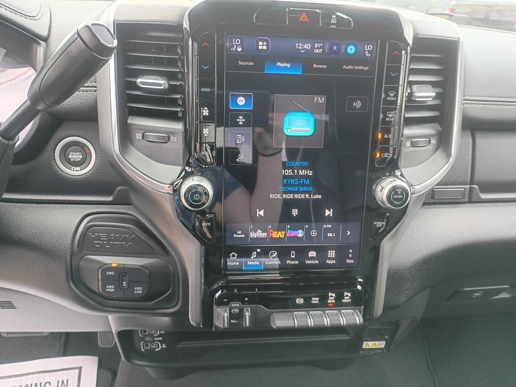 RAM 2500 Laramie Crew Cab 4WD 2026