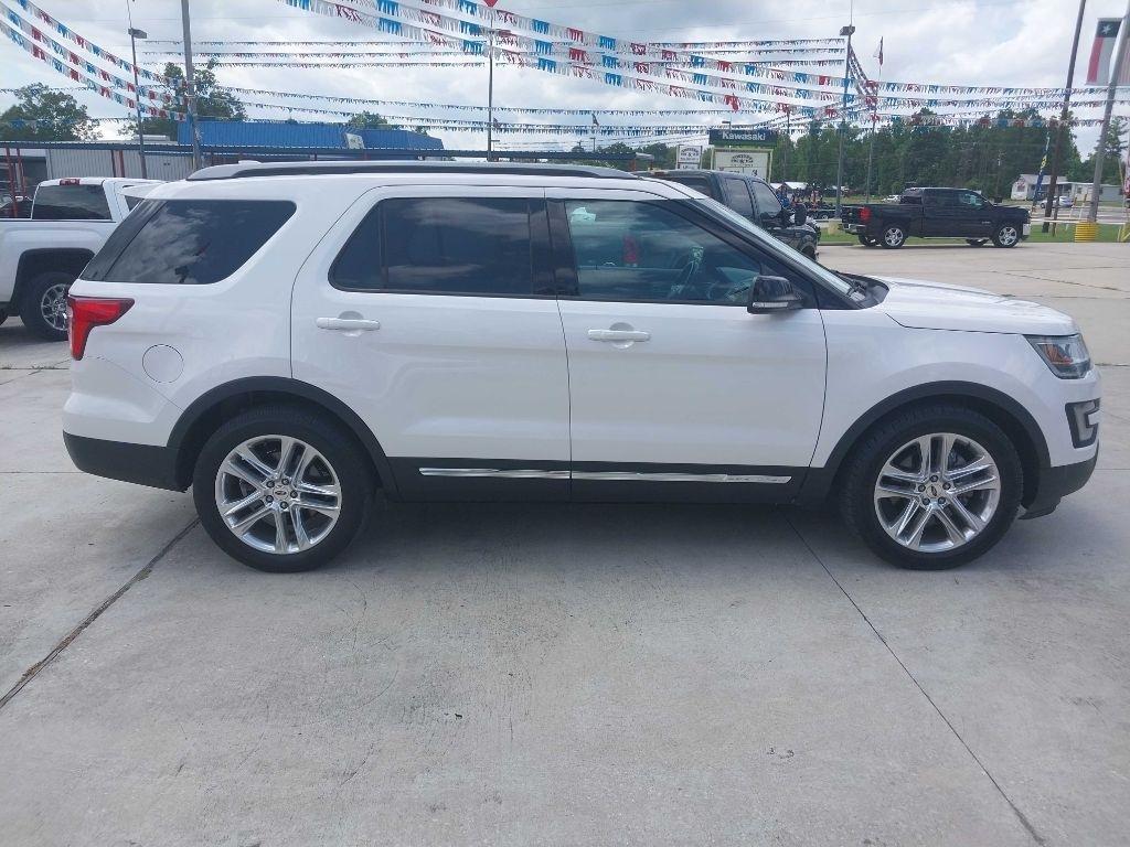 Ford Explorer XLT FWD 2017