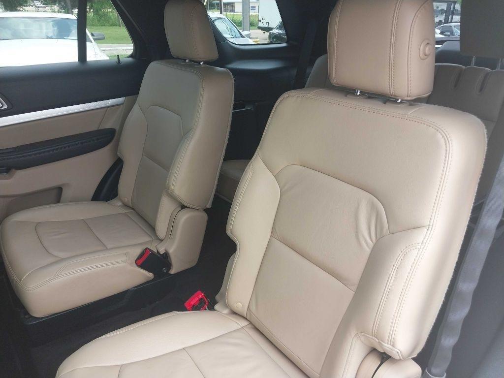 Ford Explorer XLT FWD 2017