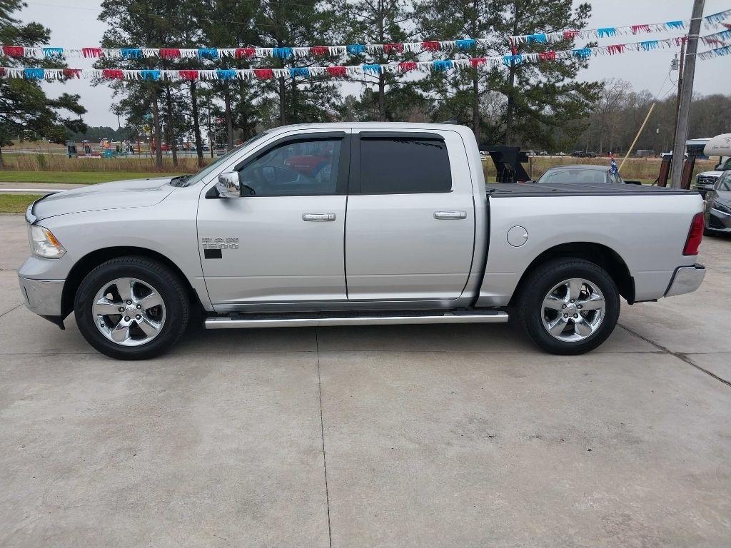 RAM 1500 SLT Crew Cab SWB 2WD 2015