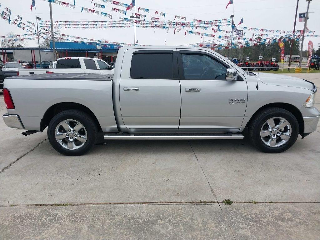 RAM 1500 SLT Crew Cab SWB 2WD 2015