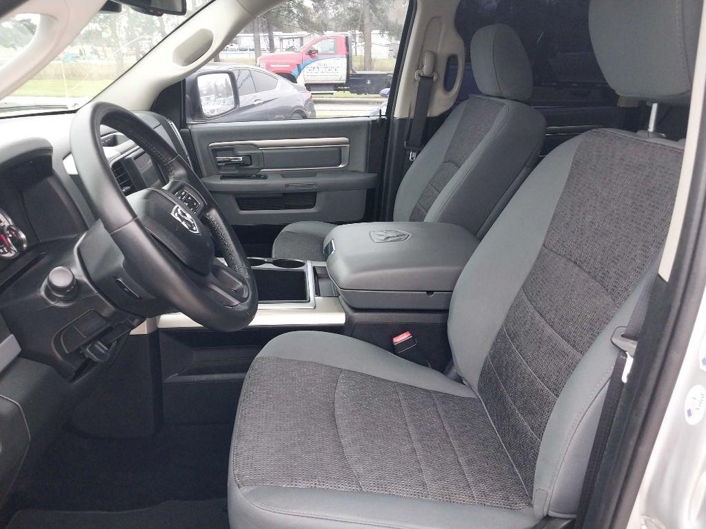 RAM 1500 SLT Crew Cab SWB 2WD 2015