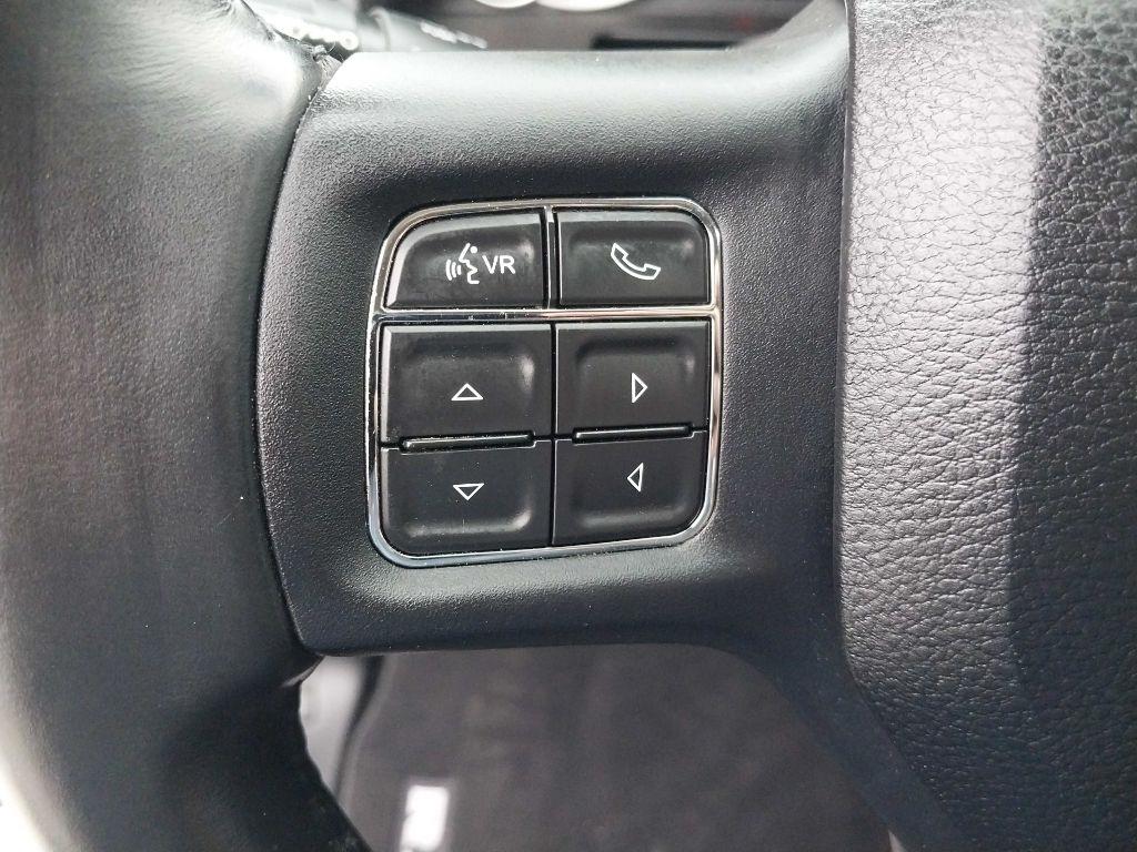 RAM 1500 SLT Crew Cab SWB 2WD 2015