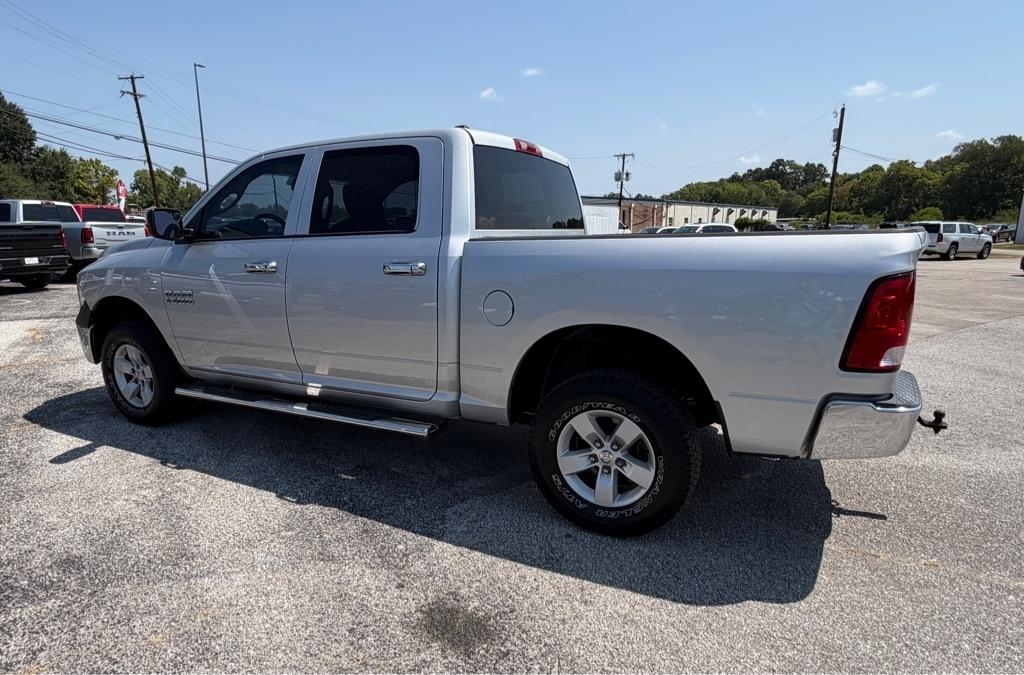 RAM 1500 Tradesman Crew Cab SWB 2WD 2016