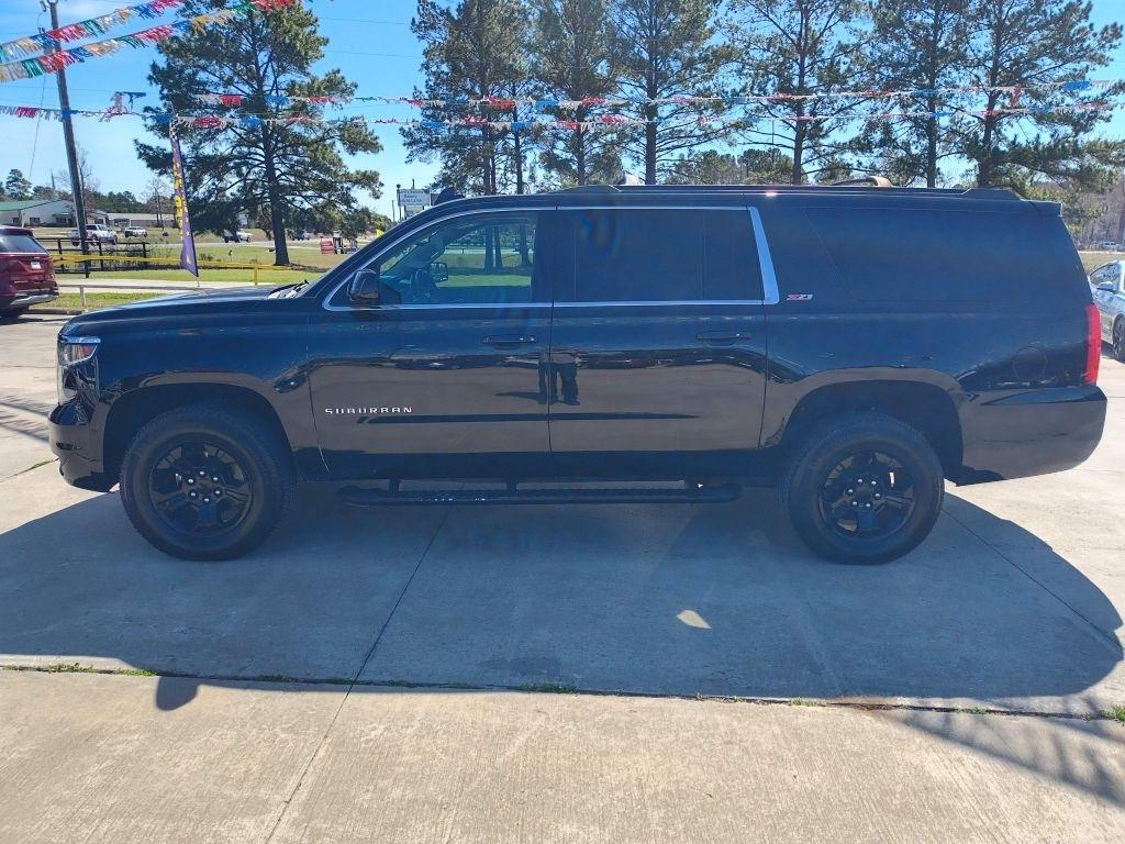 Chevrolet Suburban LT 4WD 2017