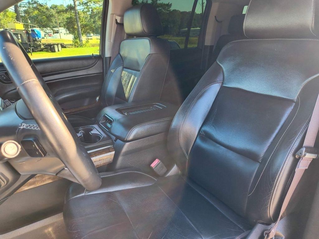 Chevrolet Suburban LT 4WD 2017