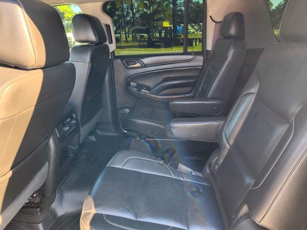 Chevrolet Suburban LT 4WD 2017
