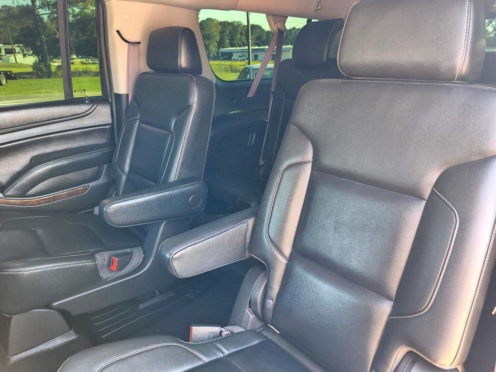 Chevrolet Suburban LT 4WD 2017