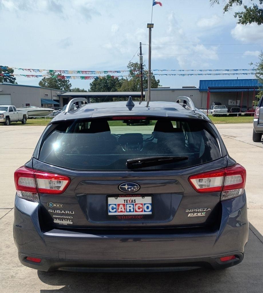 Subaru Impreza 2.0i Premium CVT 5-Door 2017