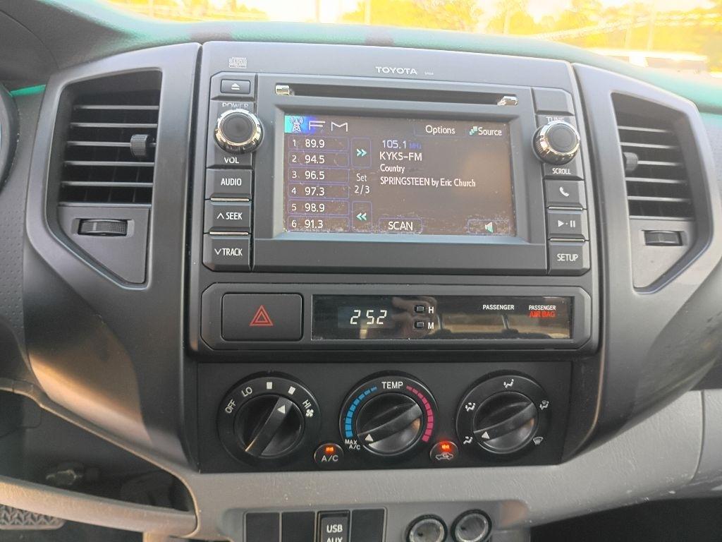 Toyota Tacoma Regular Cab 2WD 2013