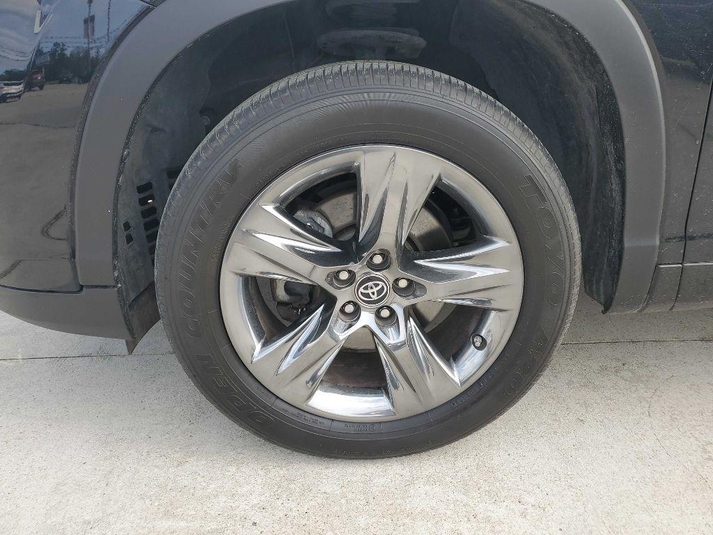 Toyota Highlander SE FWD V6 2018