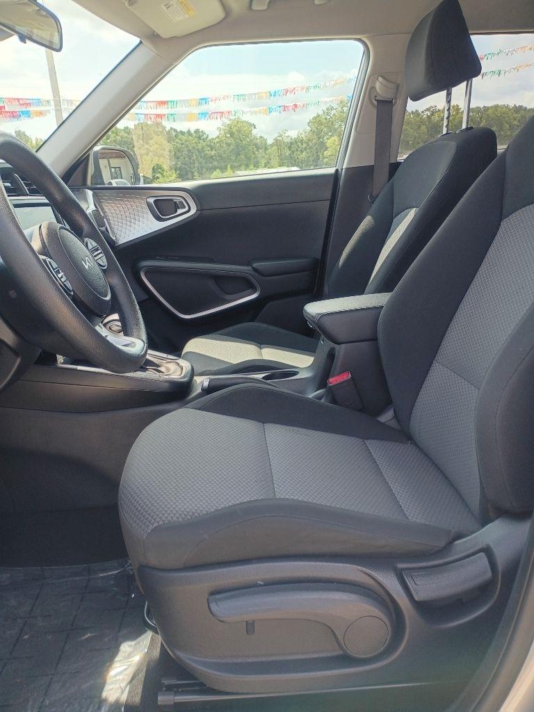 Kia Soul LX CVT 2023