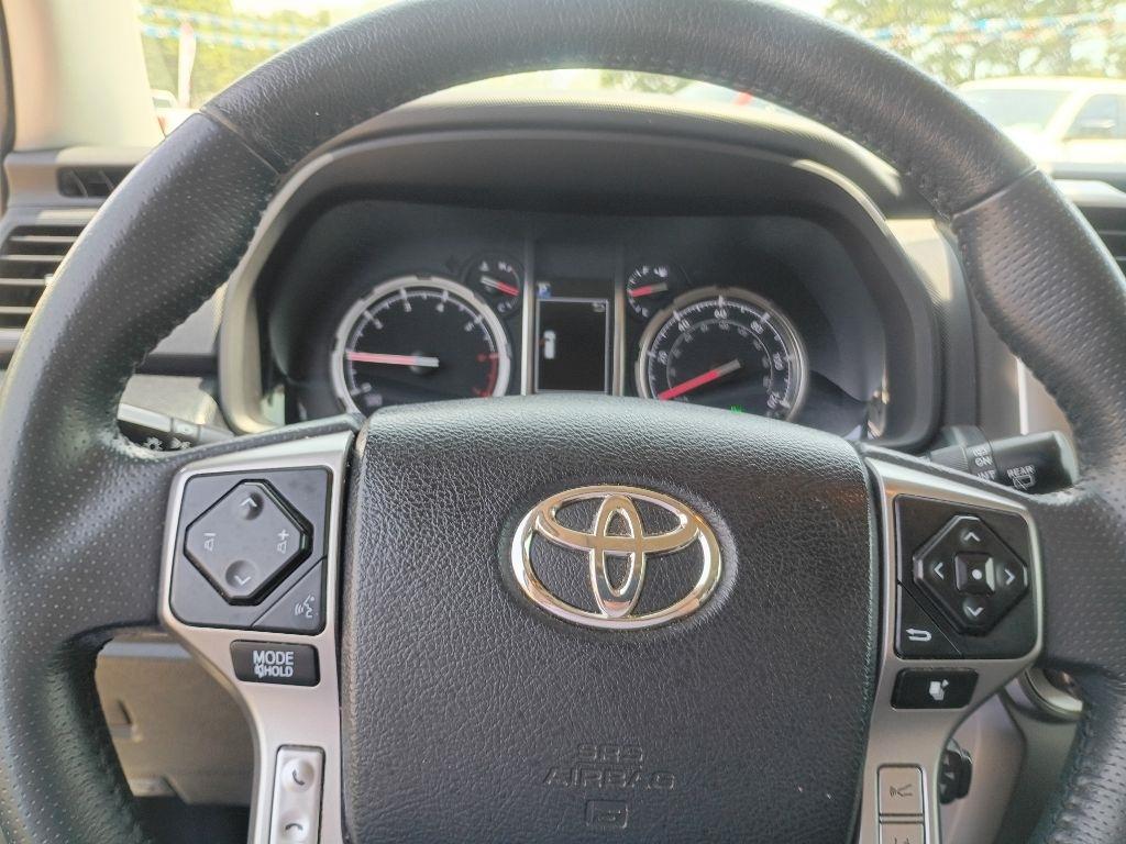 Toyota 4Runner SR5 2WD 2020