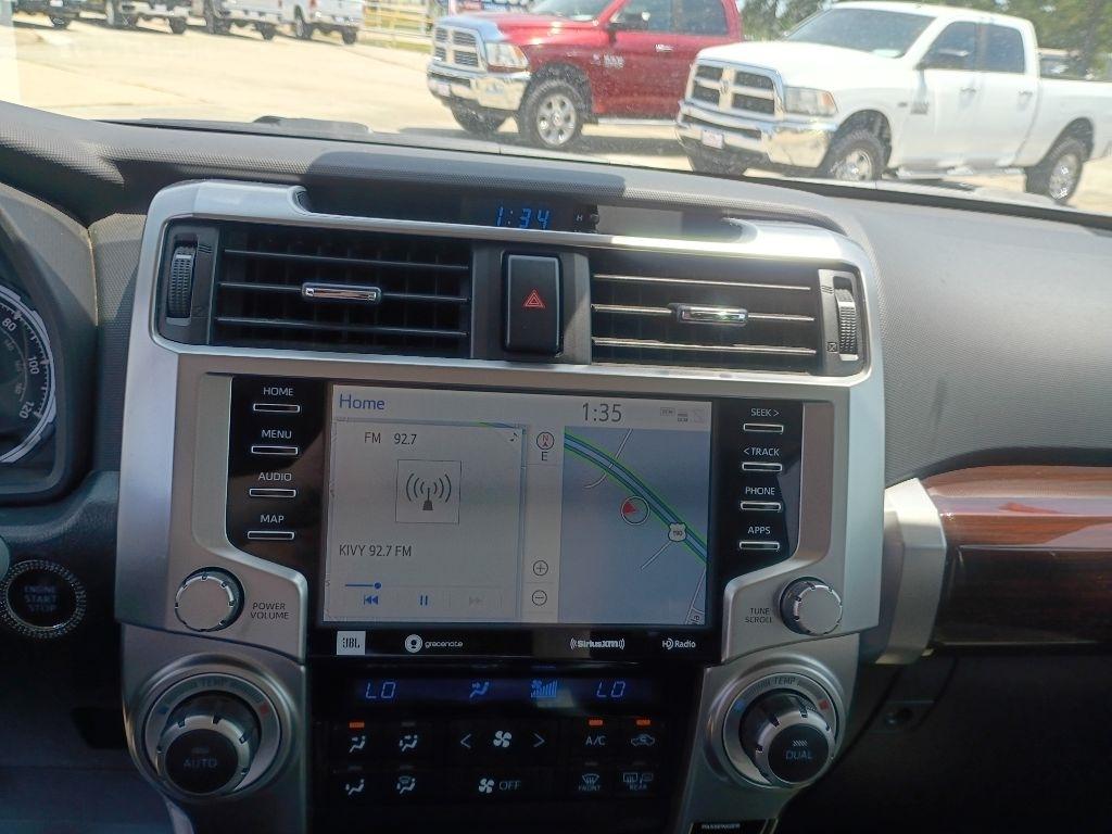 Toyota 4Runner SR5 2WD 2020
