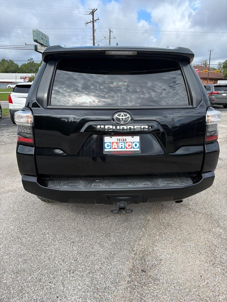 Toyota 4Runner SR5 2WD 2016