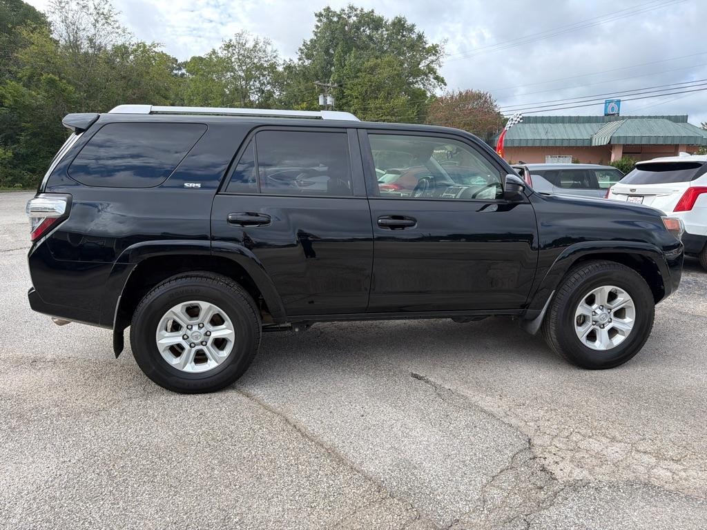 Toyota 4Runner SR5 2WD 2016