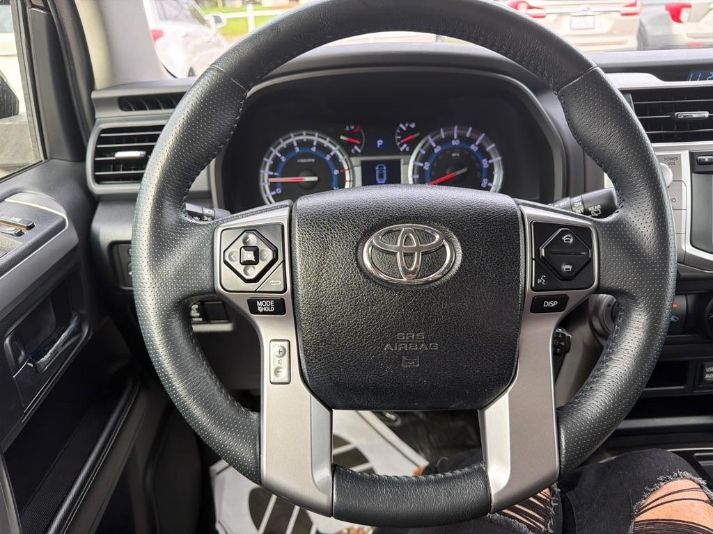 Toyota 4Runner SR5 2WD 2016