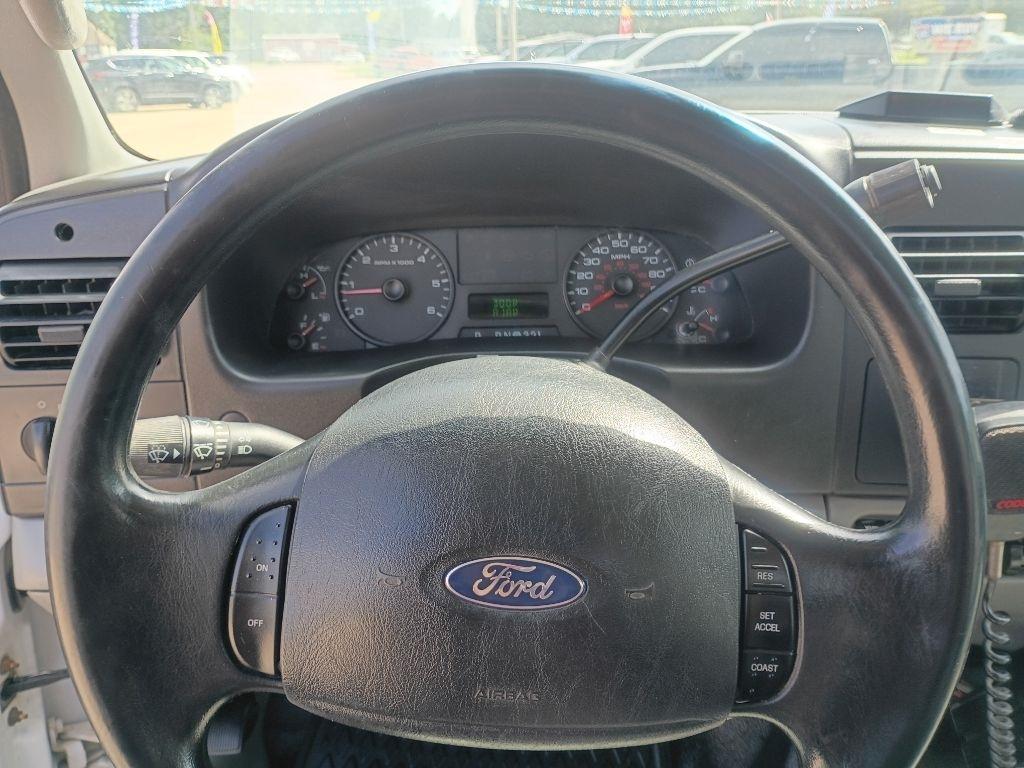Ford F-250 SD XL SuperCab 4WD 2006