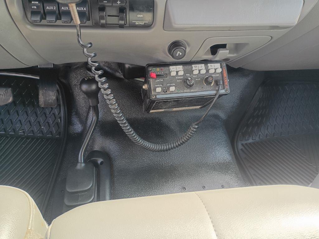 Ford F-250 SD XL SuperCab 4WD 2006