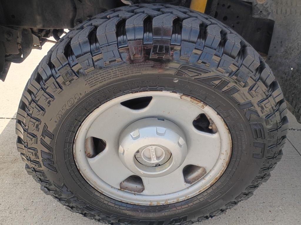 Ford F-250 SD XL SuperCab 4WD 2006