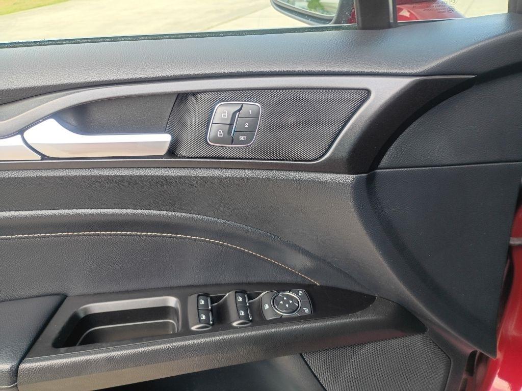 Ford Fusion Titanium AWD 2019