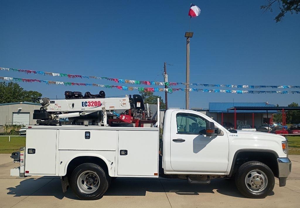 GMC Sierra 3500HD Base Long Box 4WD 2017