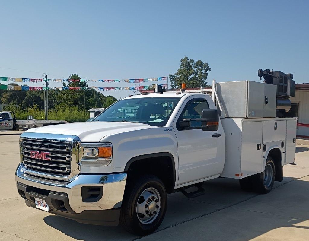GMC Sierra 3500HD Base Long Box 4WD 2017