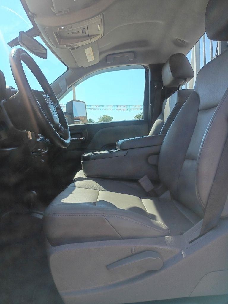 GMC Sierra 3500HD Base Long Box 4WD 2017