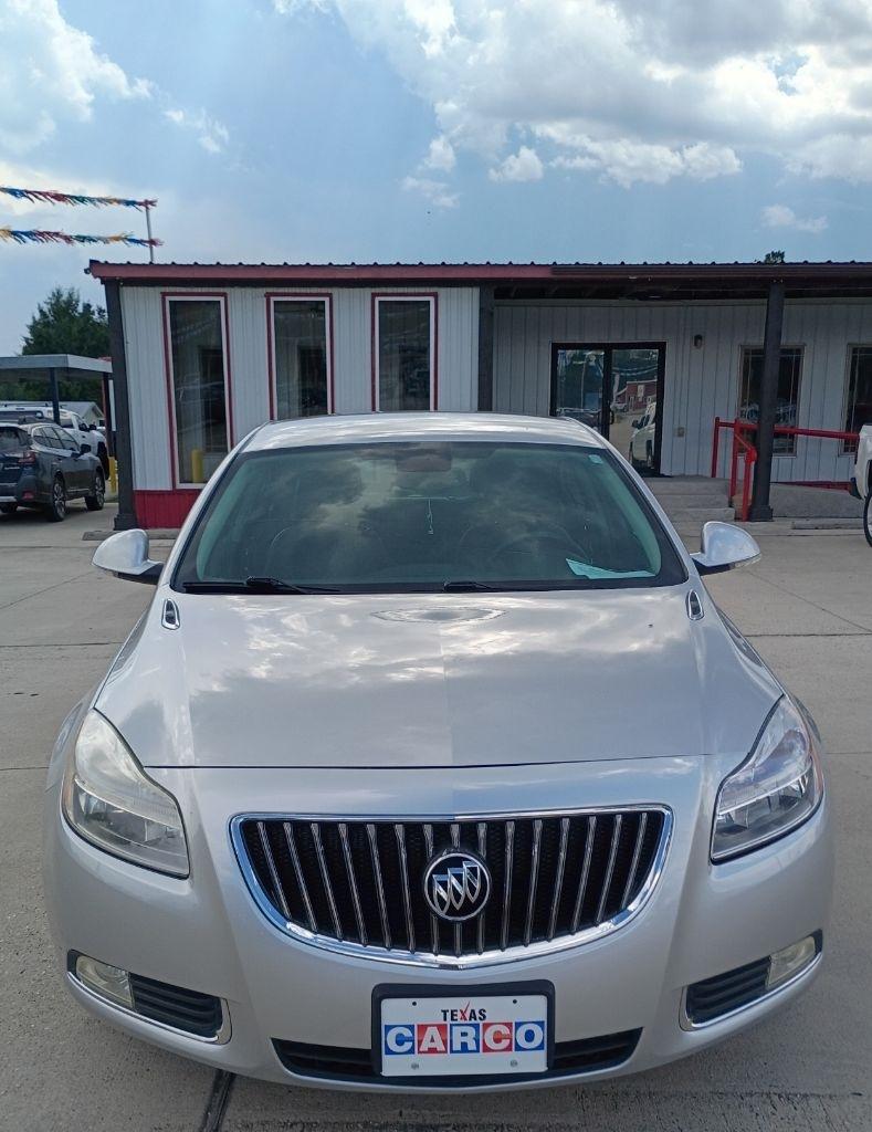 Buick Regal Base 2012