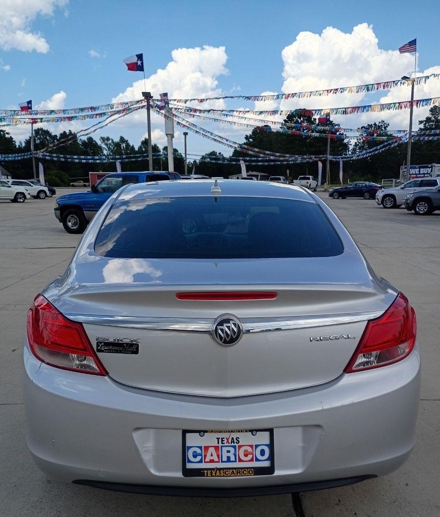 Buick Regal Base 2012