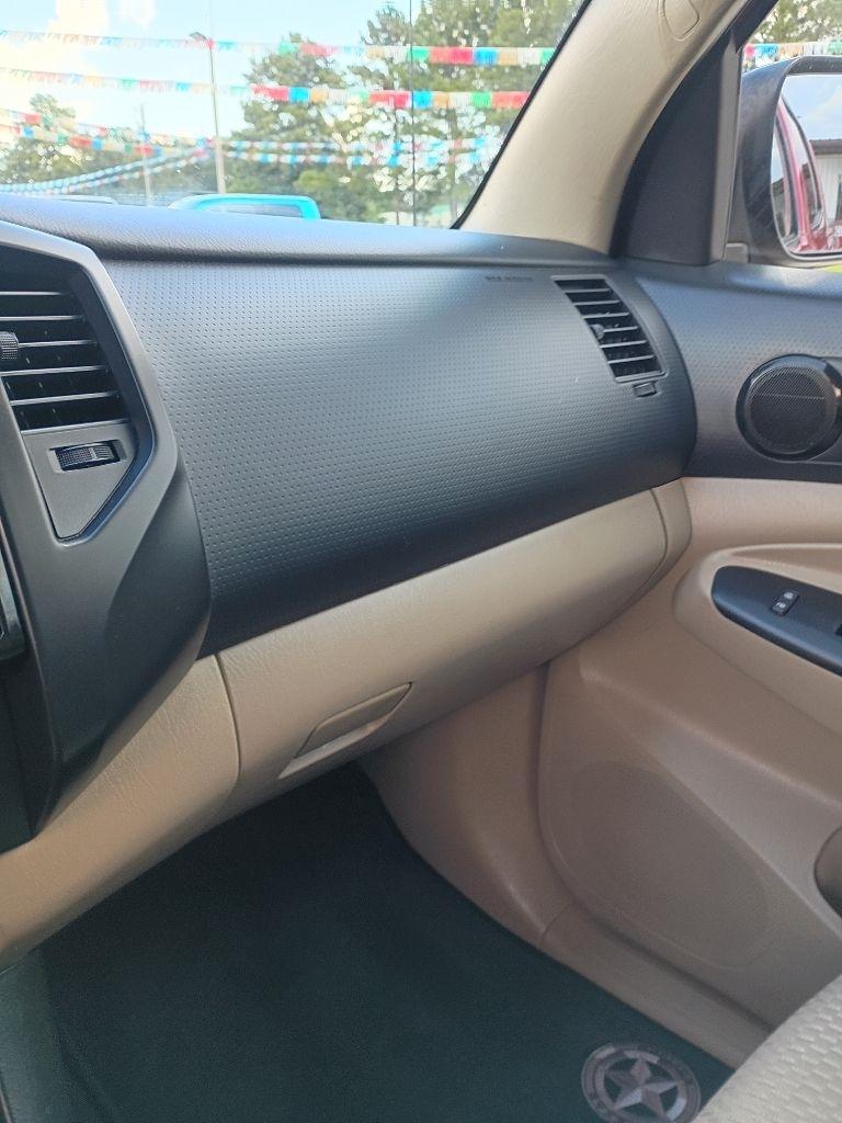 Toyota Tacoma PreRunner Double Cab I4 4AT 2WD 2014