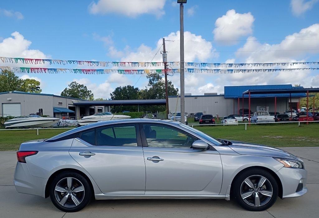 Nissan Altima 2.5 SV 2022