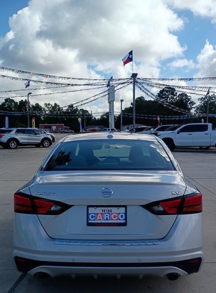 Nissan Altima 2.5 SV 2022