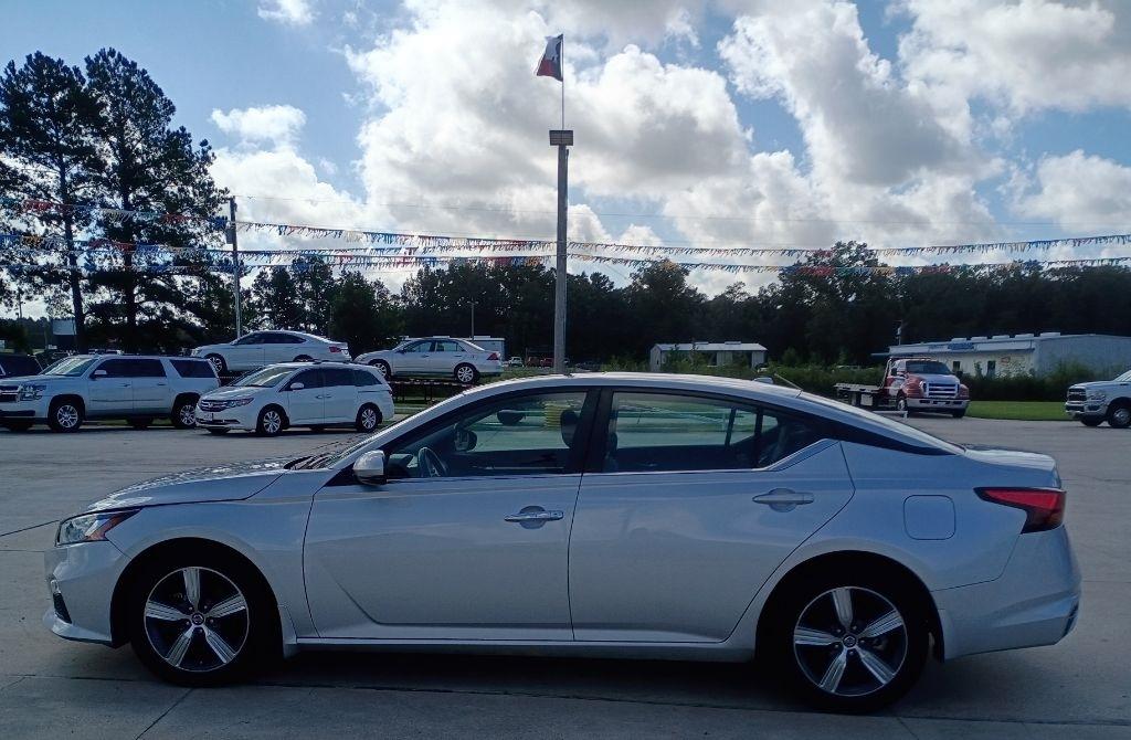 Nissan Altima 2.5 SV 2022