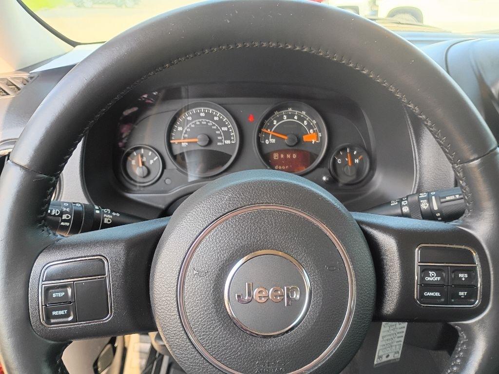 Jeep Patriot Latitude 2WD 2016