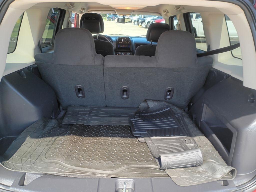Jeep Patriot Latitude 2WD 2016